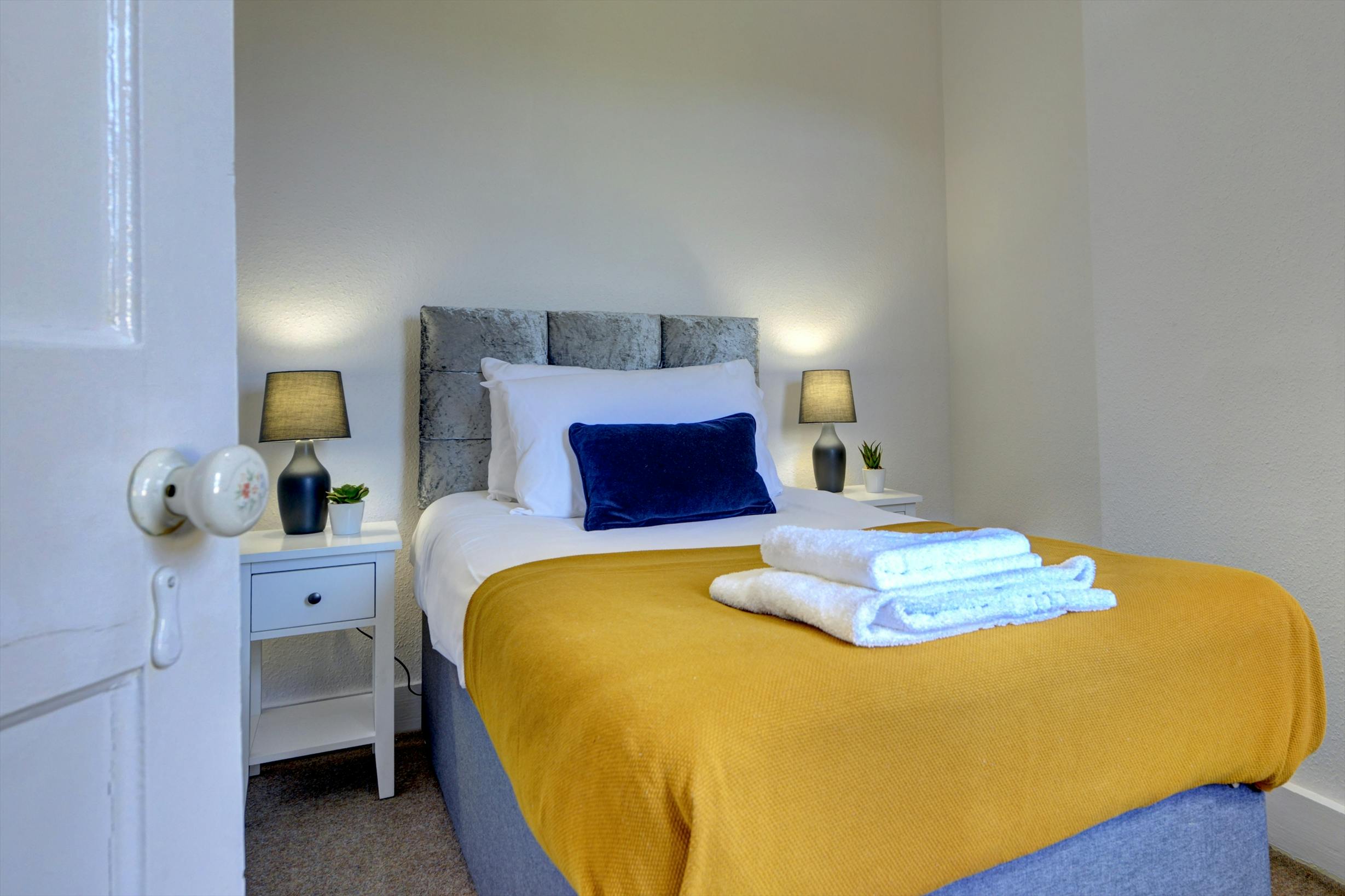 Casa in affitto a 6500 £ al mese a Bedford, Dudley Street