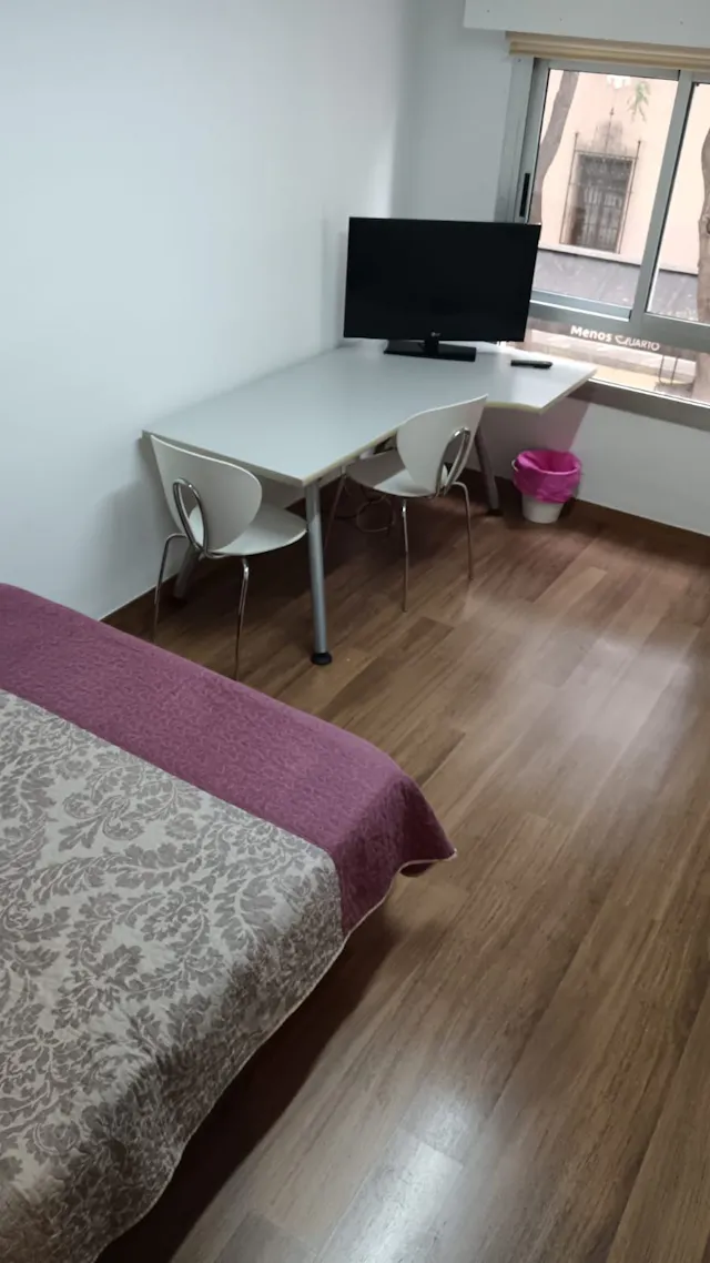 Private room in Paseo Menéndez Pelayo, Murcia (1483286) room image 2
