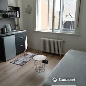 Apartment for rent for €523 per month in Lille, Rue d'Emmerin