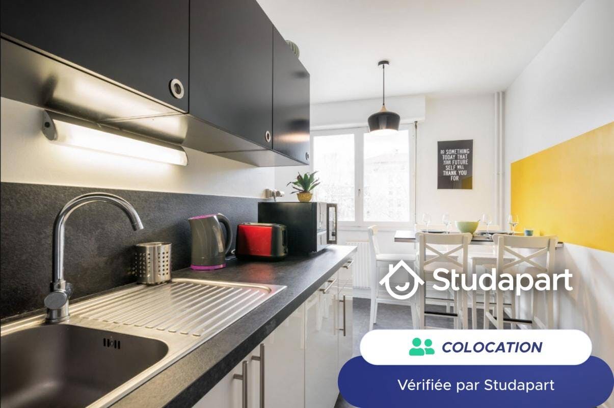 Private room for rent on Rue du Rhône, Lyon