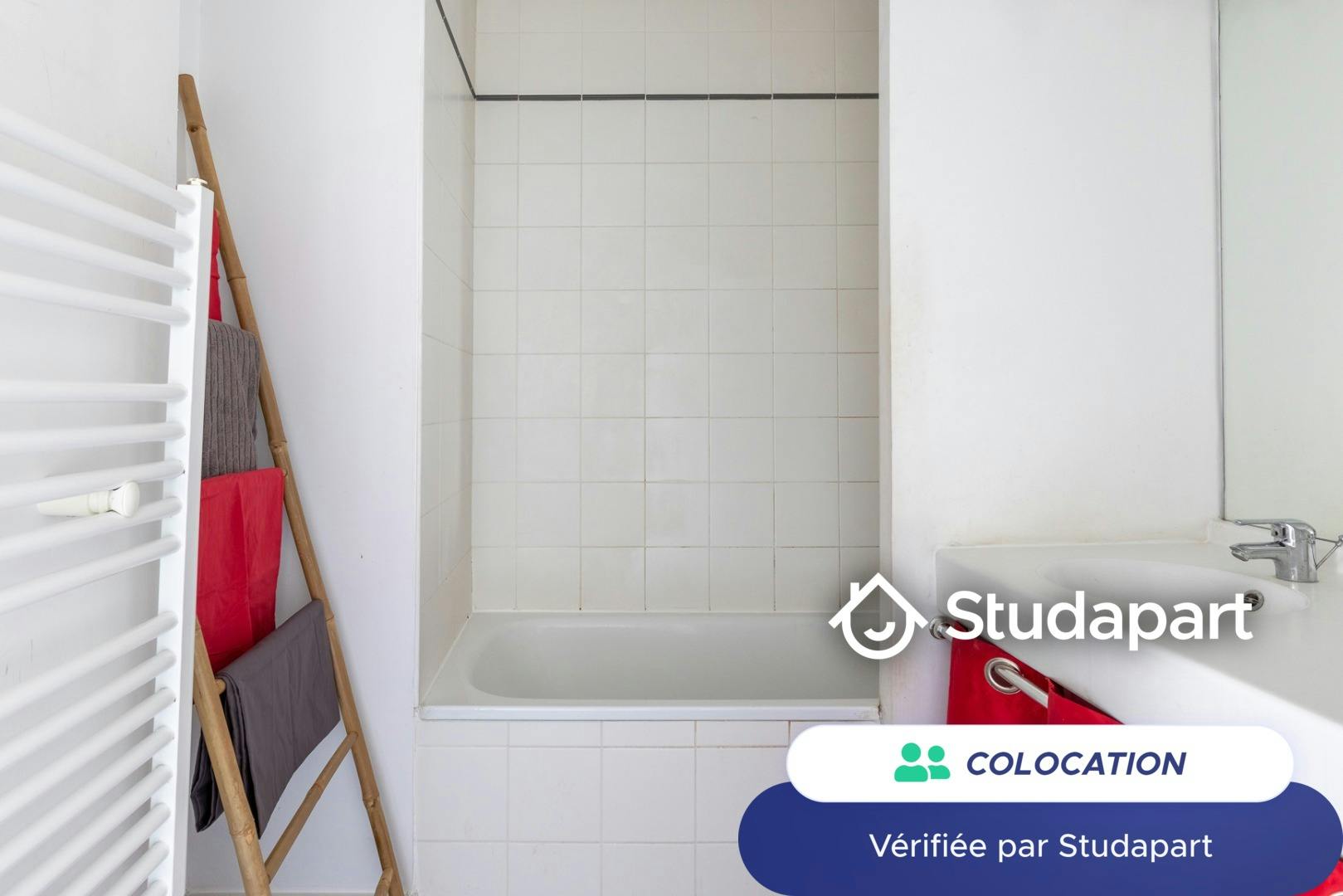 Private room for rent on Cours du Médoc, Bordeaux - Vue 5