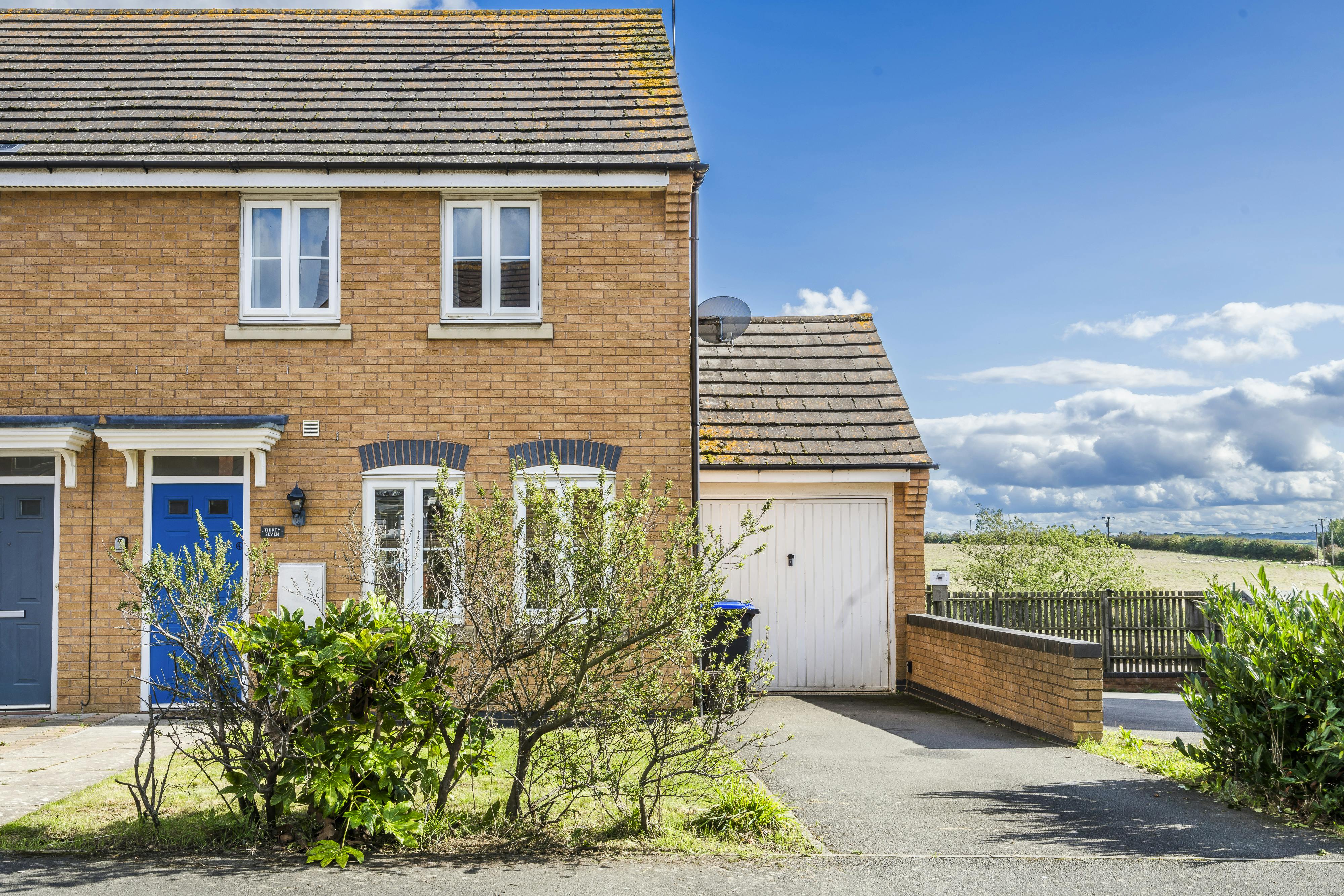 Huis te huur voor € 5.794 per maand in Northampton, Robinson Way