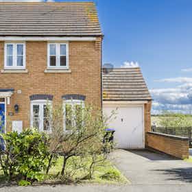 Casa para alugar por £ 5.111 por mês em Northampton, Robinson Way