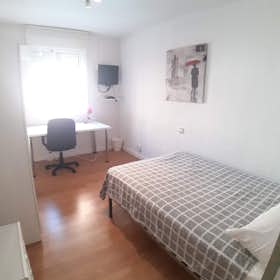 Private room for rent for €200 per month in Murcia, Calle Obispo Frutos