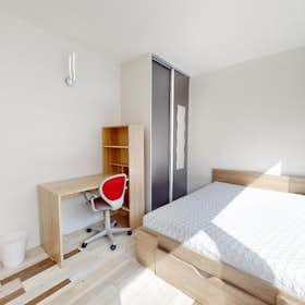 私人房间 正在以 €400 的月租出租，其位于 Nancy, Rue du Sergent Blandan