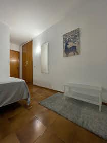 Cameră privată de închiriat pentru 530 EUR pe lună în Palma, Carrer de Pere Oliver Domenge