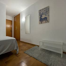 Отдельная комната сдается в аренду за 530 € в месяц в Palma, Carrer de Pere Oliver Domenge