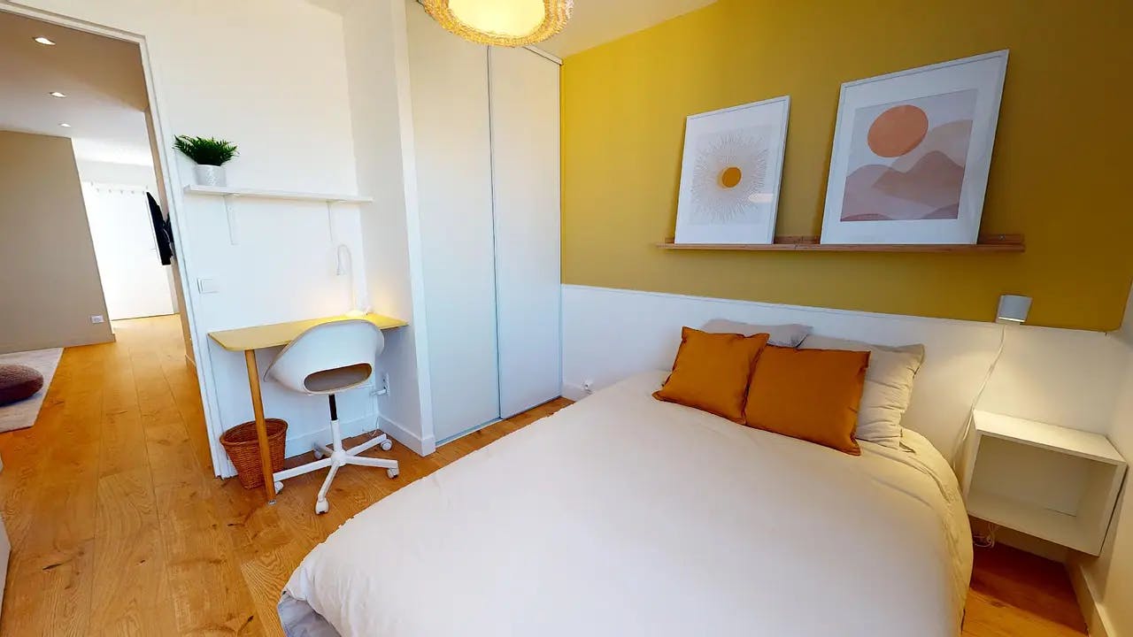 Rue Édouard Branly, Bron preview