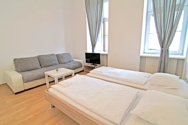 4-Bedroom Apartment in Wiedner Hauptstraße, Vienna (1483445) room image 1