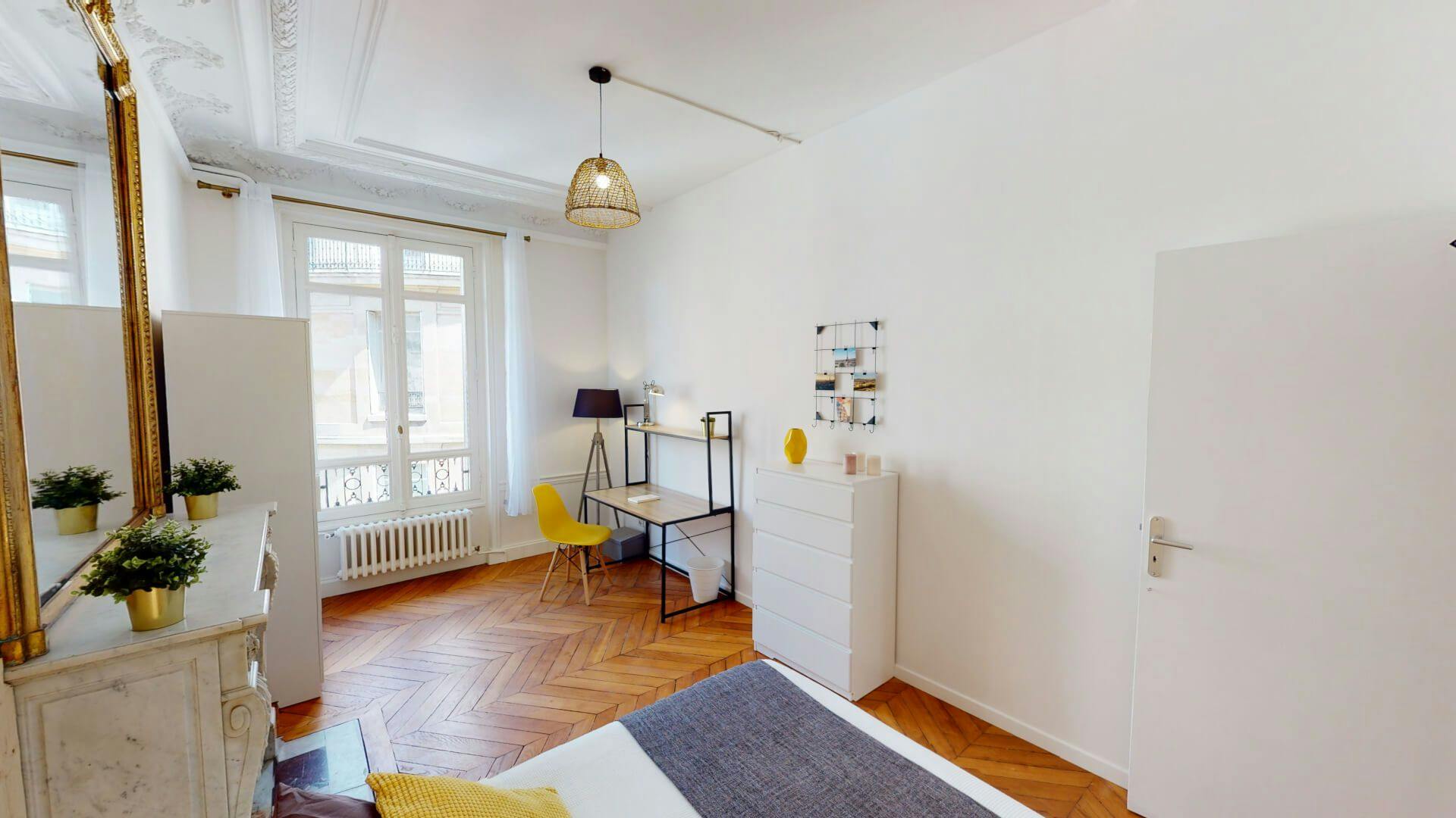 Private room for rent on Boulevard Malesherbes, Paris - Vue 4