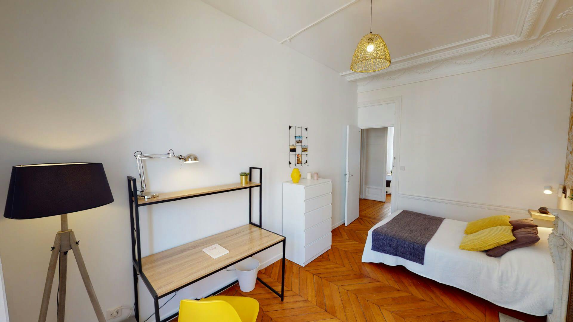 Private room for rent on Boulevard Malesherbes, Paris - Vue 5
