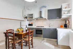 Apartment for rent for €1,980 per month in Ravenna, Via Dismano