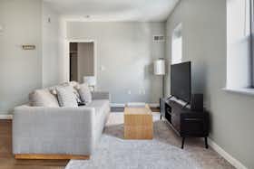 公寓 正在以 $3,370 的月租出租，其位于 Boston, Adams St