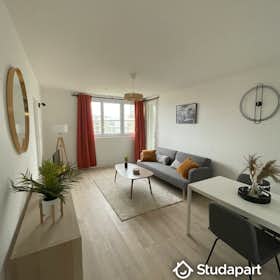 Private room for rent for €525 per month in Mérignac, Rue Richard Wagner