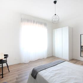 Приватна кімната за оренду для 470 EUR на місяць у Modena, Via Giuseppe Soli