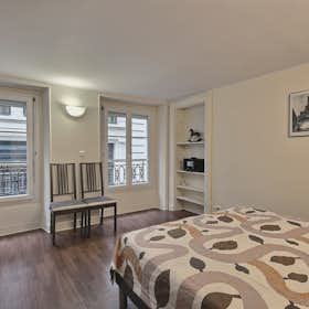 Apartment for rent for €1,728 per month in Paris, Rue de Choiseul