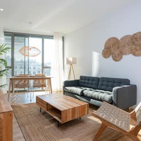 Apartment for rent for €2,200 per month in Barcelona, Carrer de Provença
