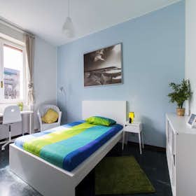Private room for rent for €760 per month in Milan, Via Raffaello Bertieri