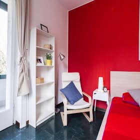 Private room for rent for €780 per month in Milan, Via Raffaello Bertieri
