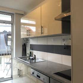 Wohnung zu mieten für 2.500 € pro Monat in Munich, Klenzestraße