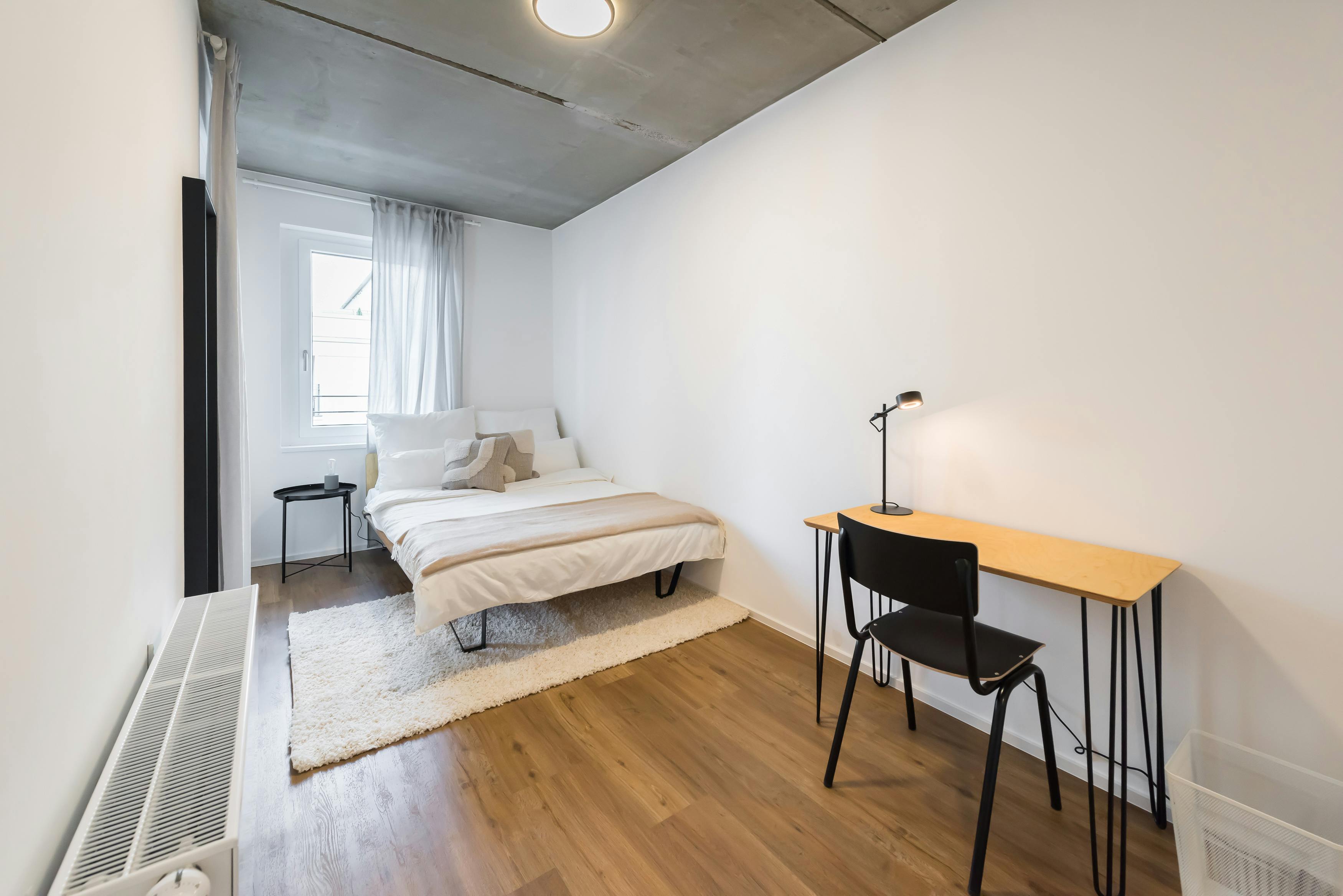 WG-Zimmer zu mieten für 685 € pro Monat in Frankfurt am Main, Gref-Völsing-Straße