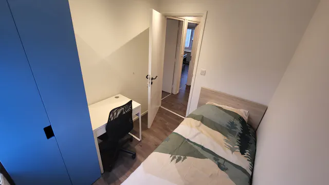 Private room in Overschiese Dorpsstraat, Rotterdam (1484210) room image 1