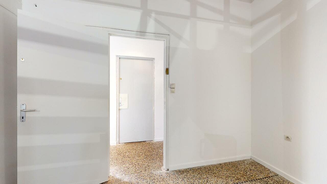 Apartment for rent on Rue des Fourbisseurs, Montpellier - Widok 3