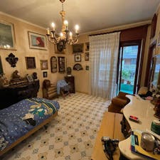 Private room for rent for €450 per month in Naples, Via Adolfo Omodeo