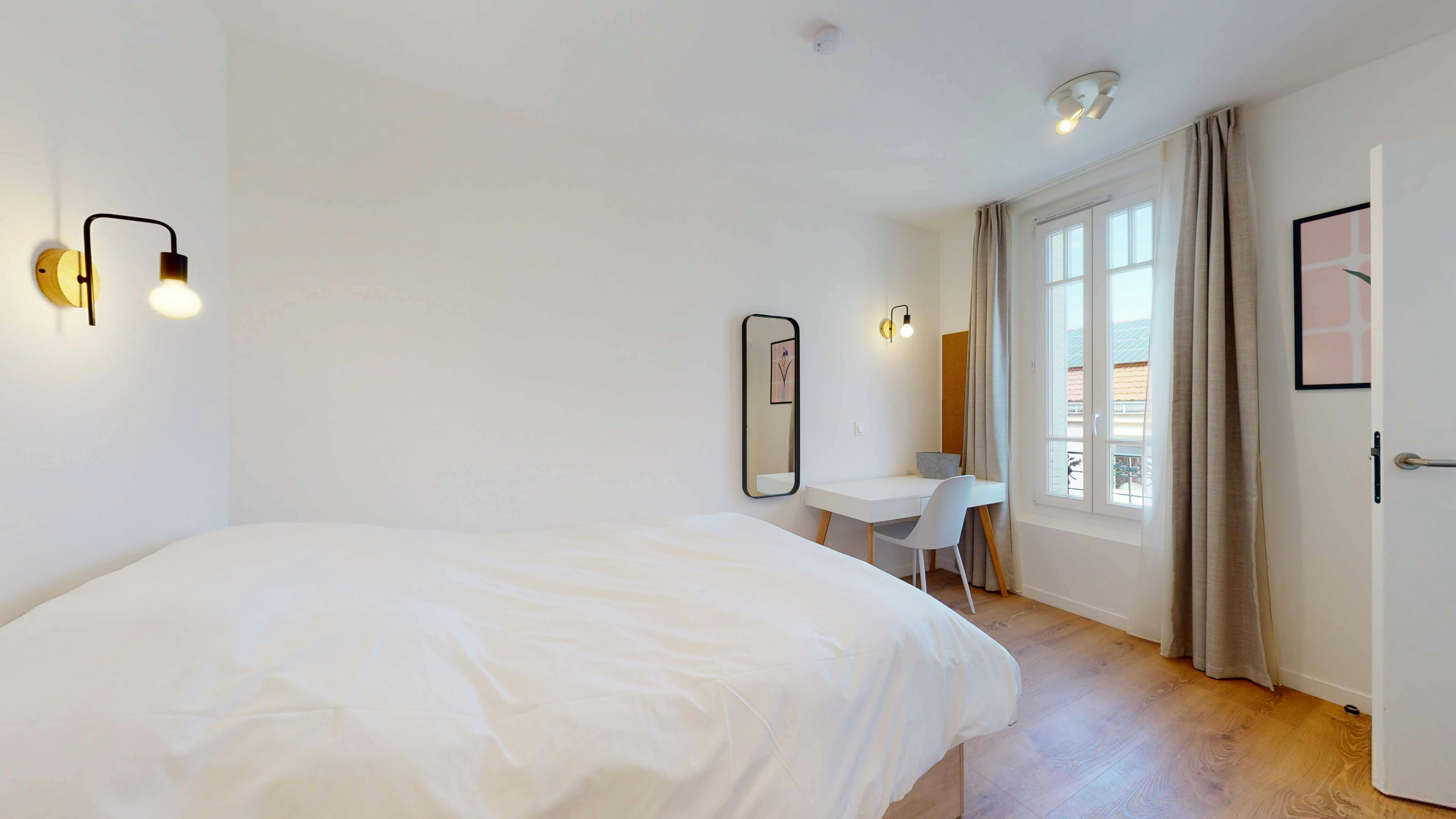 Apartment Suresnes, 290m² — photo 28
