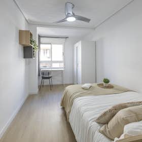 Private room for rent for €425 per month in Valencia, Carrer del Doctor Vicent Zaragoza