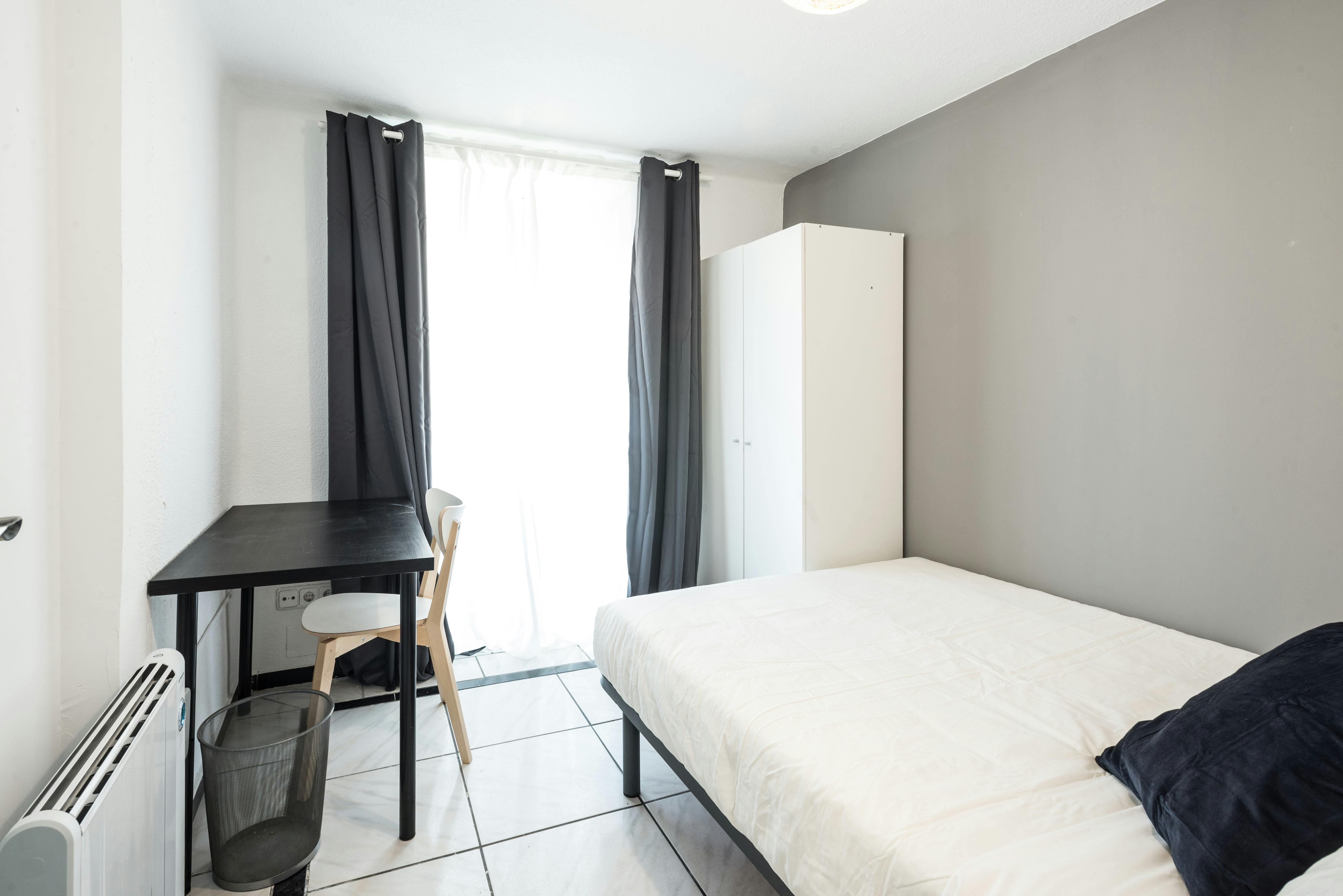 Calle de la Colegiata, Madrid preview