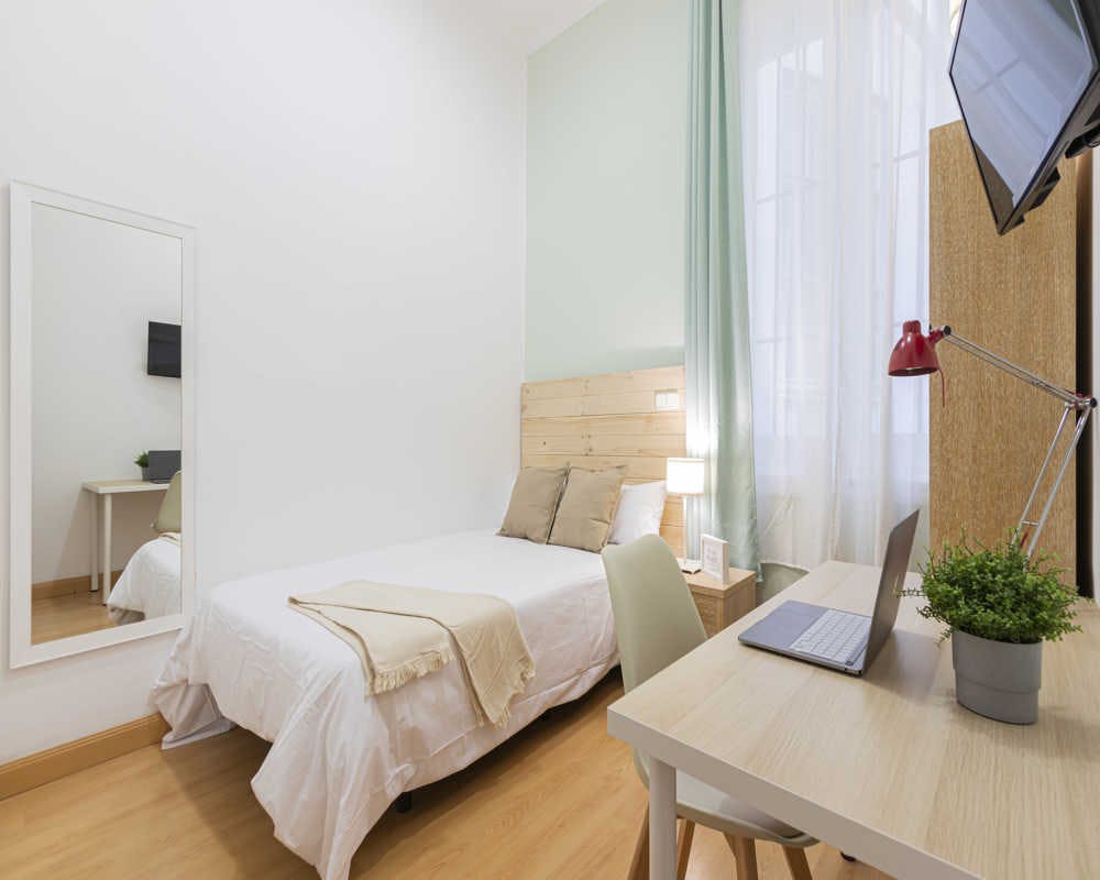 Calle de San Lorenzo, Madrid preview