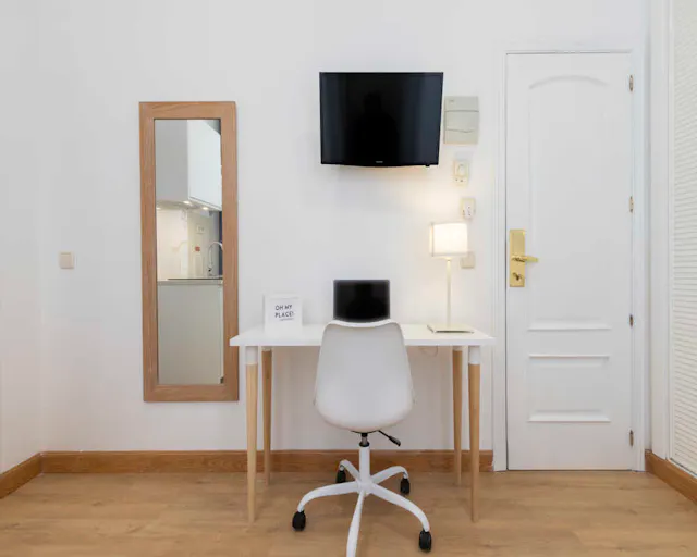 Private room in Calle de San Lorenzo, Madrid (1484435) room image 10