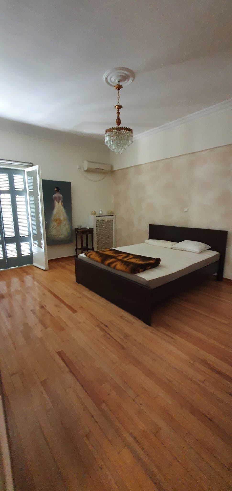 Private room for rent for €350 per month in Athens, 3is Septemvriou
