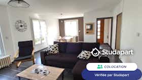 Отдельная комната сдается в аренду за 480 € в месяц в Angers, Rue Prosper Mérimée