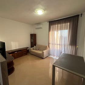 House for rent for €1,200 per month in Grugliasco, Corso Tirreno