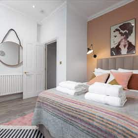 Studio for rent for £1 per month in London, Pembridge Villas