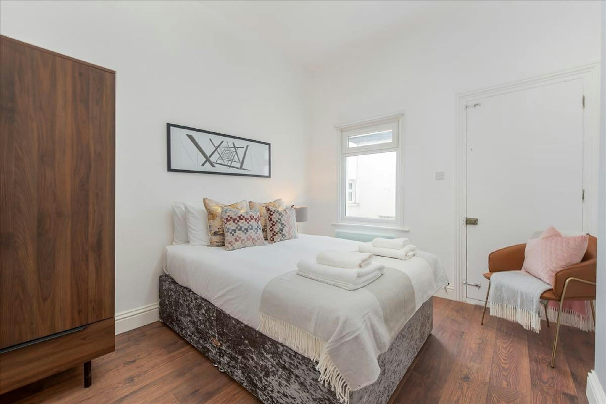 Warwick Road, London preview