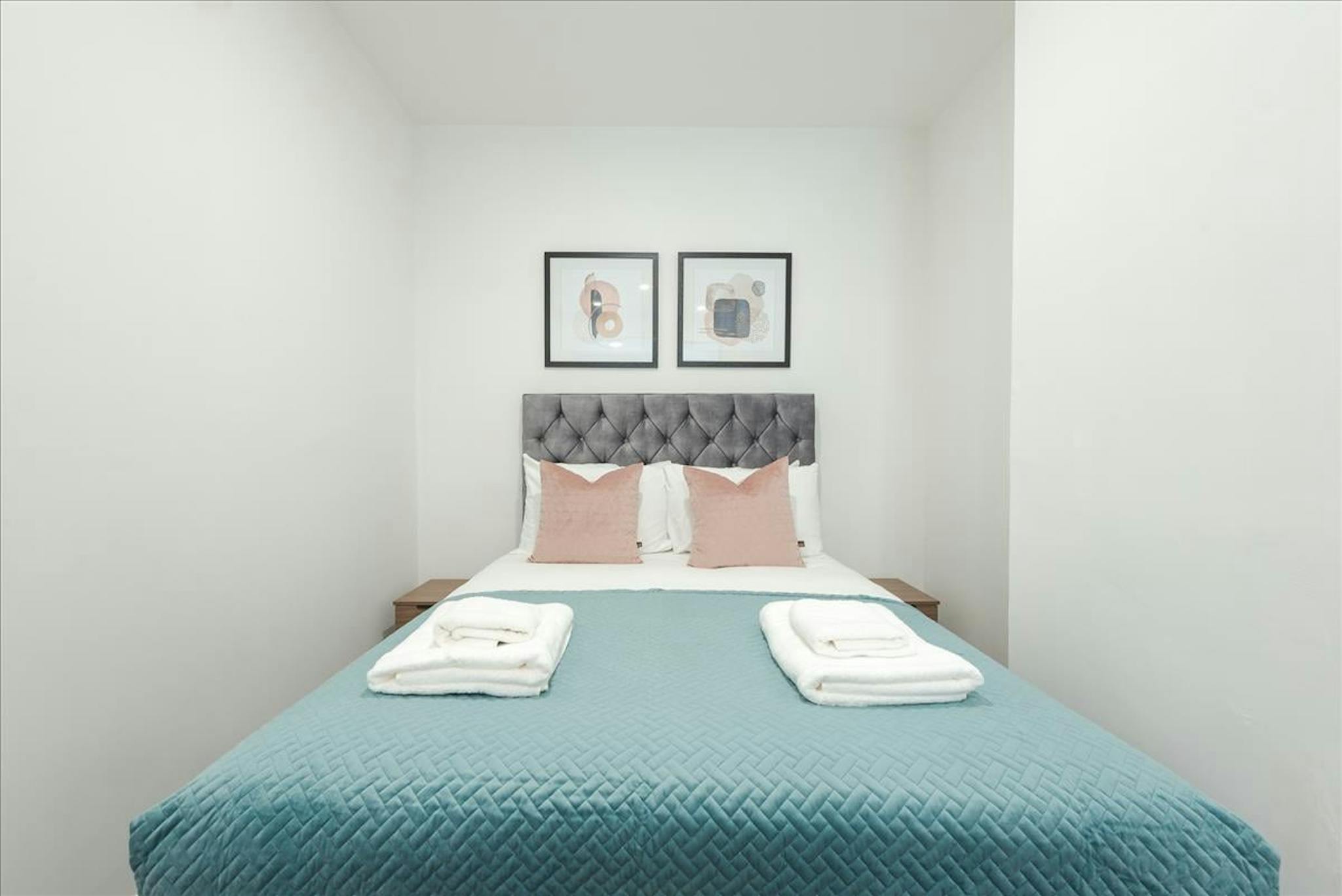 Warwick Road, London preview