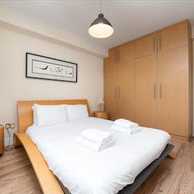 Apartment for rent for £3,000 per month in London, Sloane Avenue