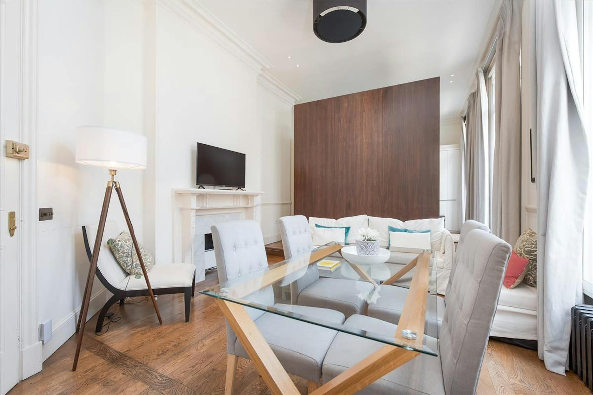 Grosvenor Gardens, London preview