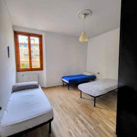 Pokój współdzielony do wynajęcia za 310 € miesięcznie w mieście Florence, Via di Mezzo