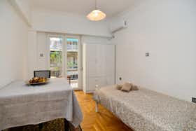 私人房间 正在以 €280 的月租出租，其位于 Athens, Parrasiou