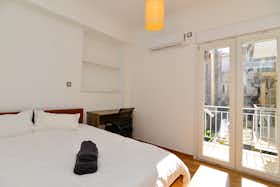 Cameră privată de închiriat pentru 280 EUR pe lună în Athens, Parrasiou