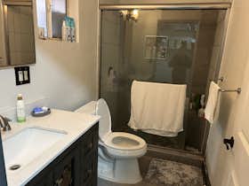 Отдельная комната сдается в аренду за $854 в месяц в Huntington Park, Otis Ave