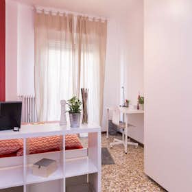 Private room for rent for €865 per month in Milan, Via Melchiorre Gioia