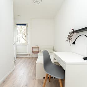 Private room for rent for €670 per month in Berlin, Richardstraße