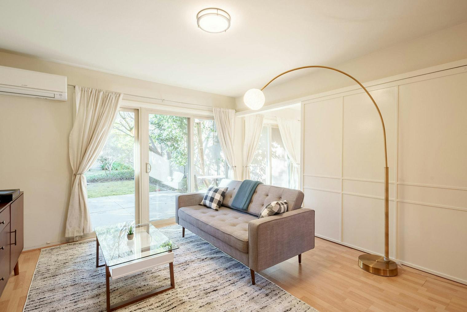 Apartament de închiriat pentru $5,419 pe lună în Palo Alto, Channing Avenue