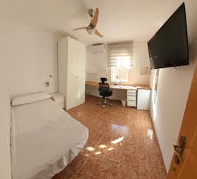 Pokój prywatny do wynajęcia za 330 € miesięcznie w mieście Zaragoza, Calle Toledo