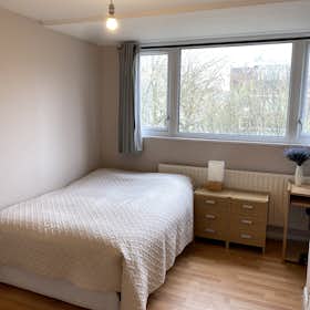 Private room for rent for £1,252 per month in London, Finborough Road